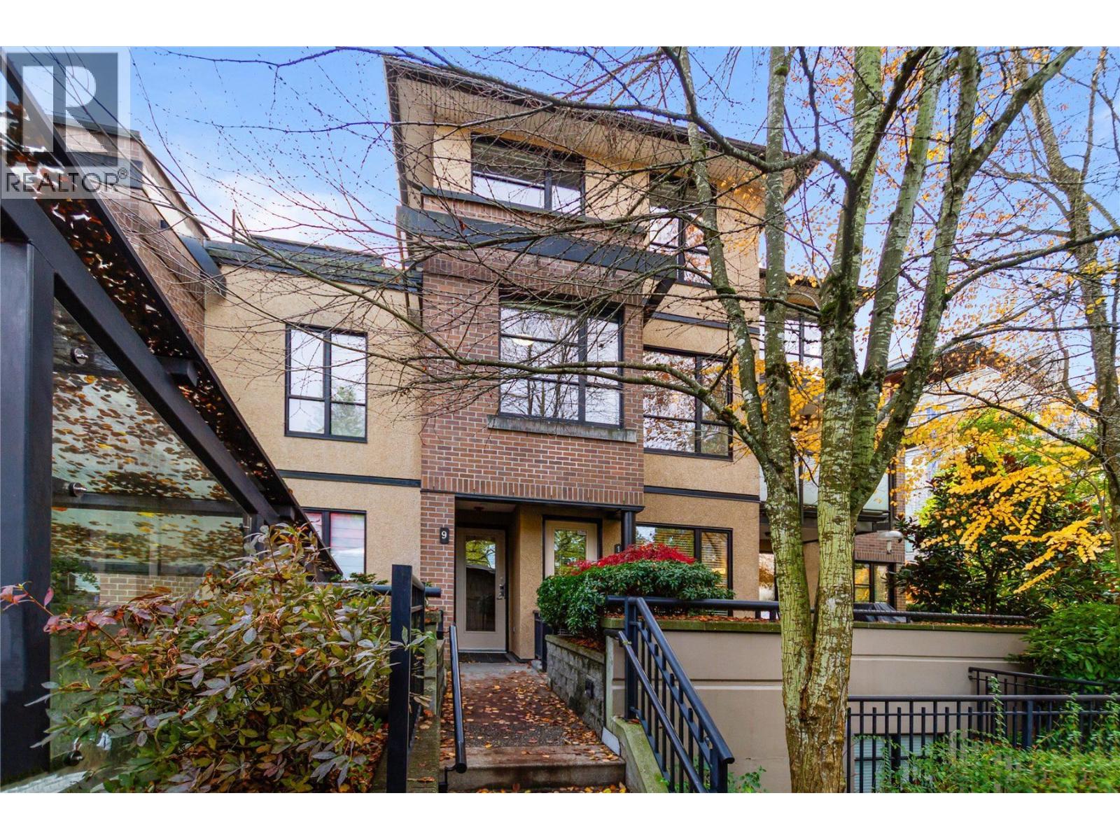 9 1863 WESBROOK MALL, Vancouver