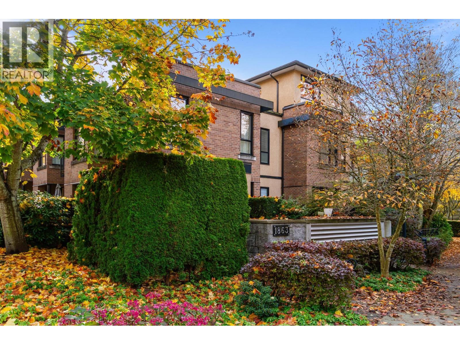 9 1863 WESBROOK MALL, Vancouver