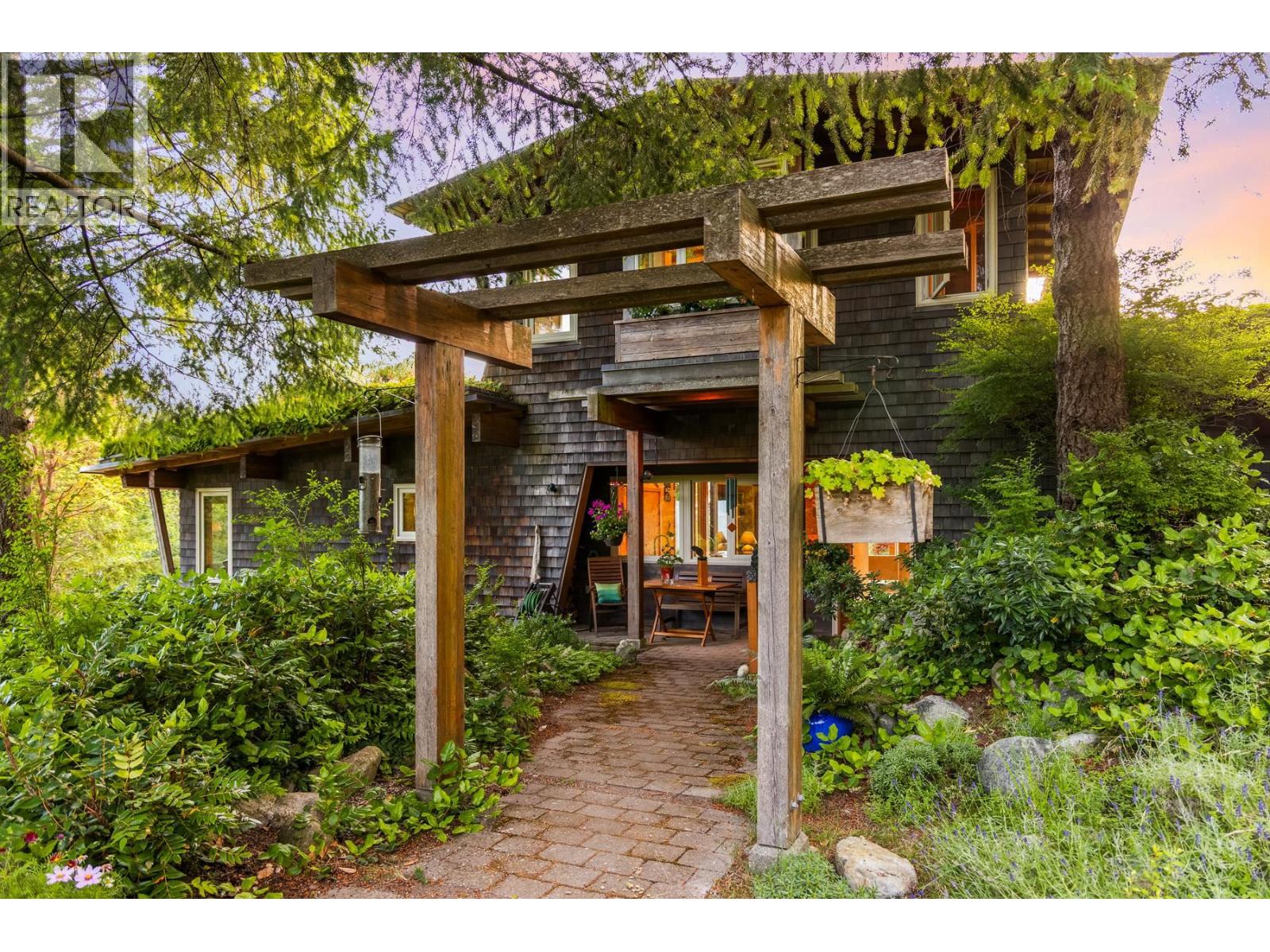 1301 SUNSET ROAD, Bowen Island