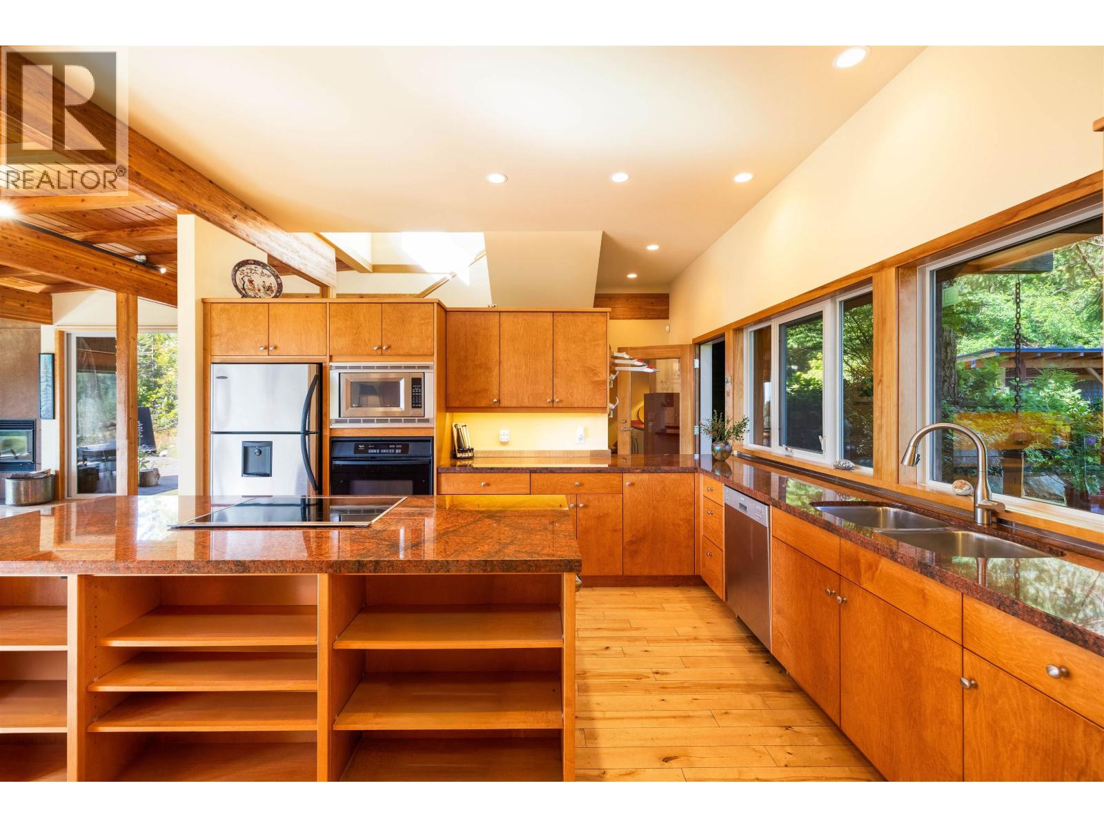 1301 SUNSET ROAD, Bowen Island