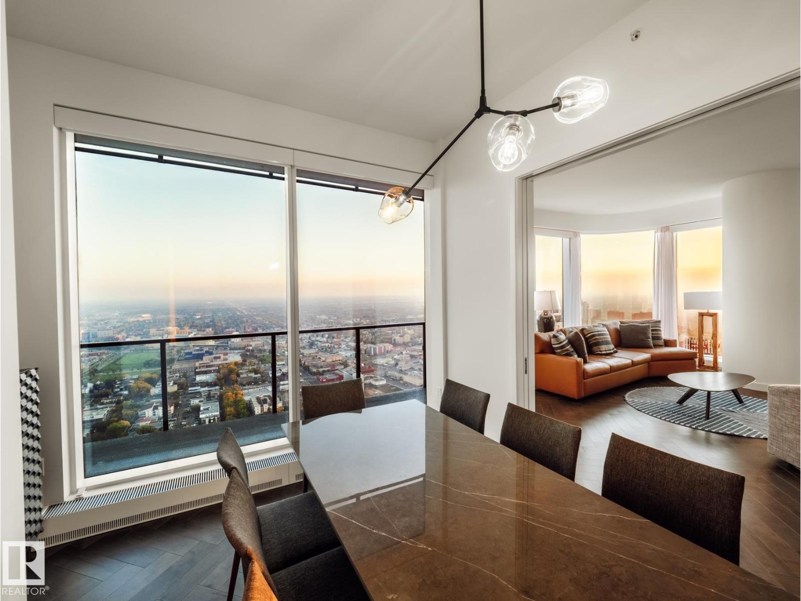 #4402 10360 102 ST NW, Edmonton