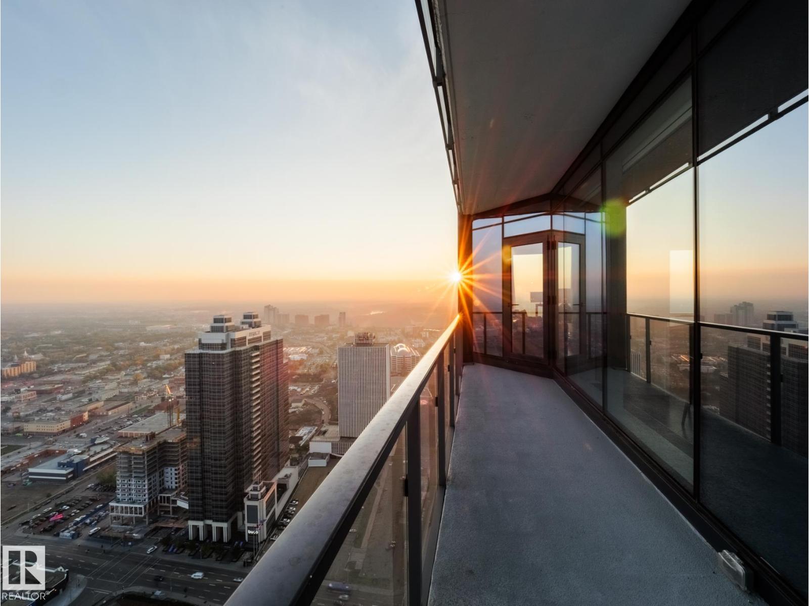 #4402 10360 102 ST NW, Edmonton