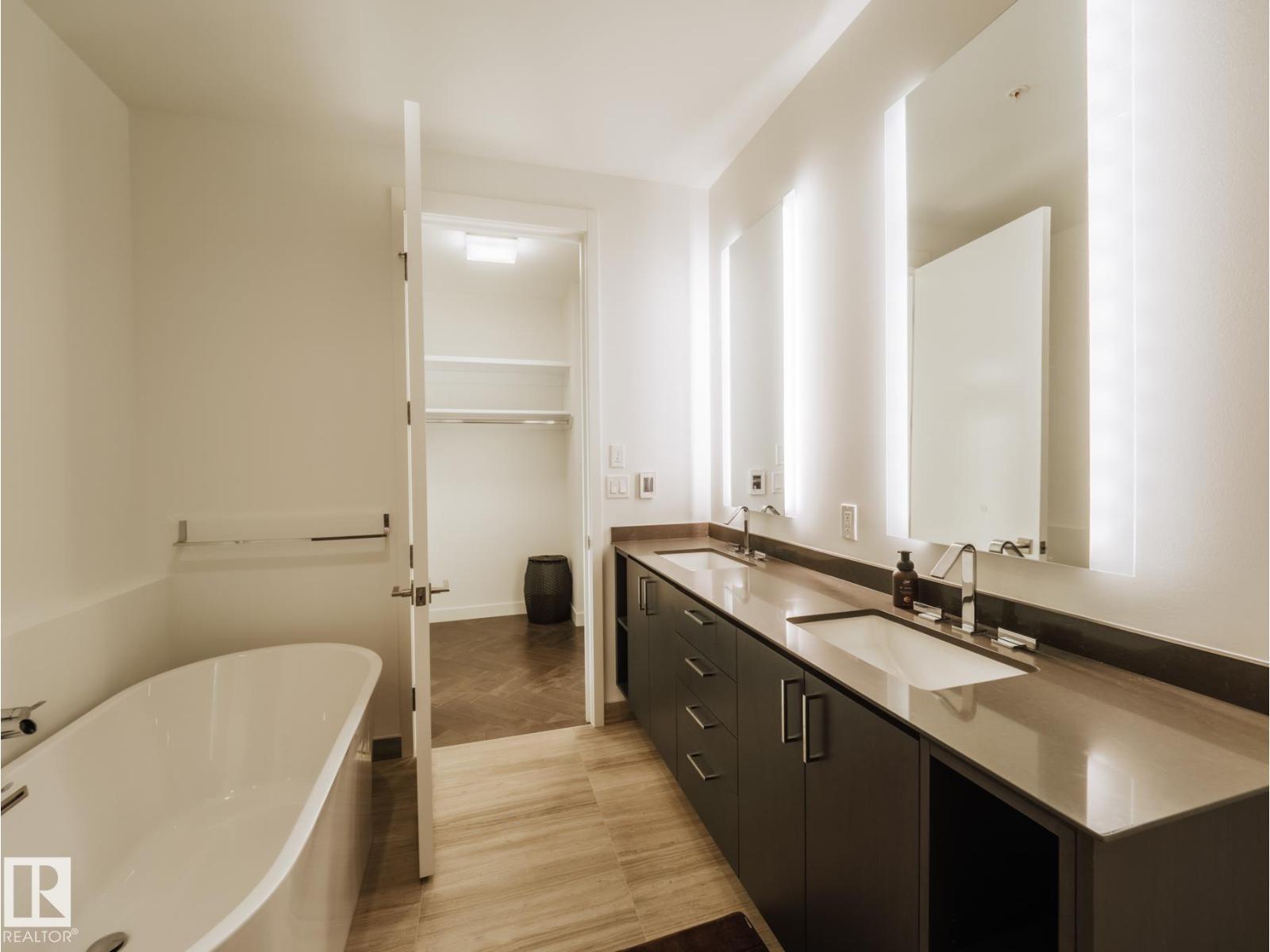 #4402 10360 102 ST NW, Edmonton