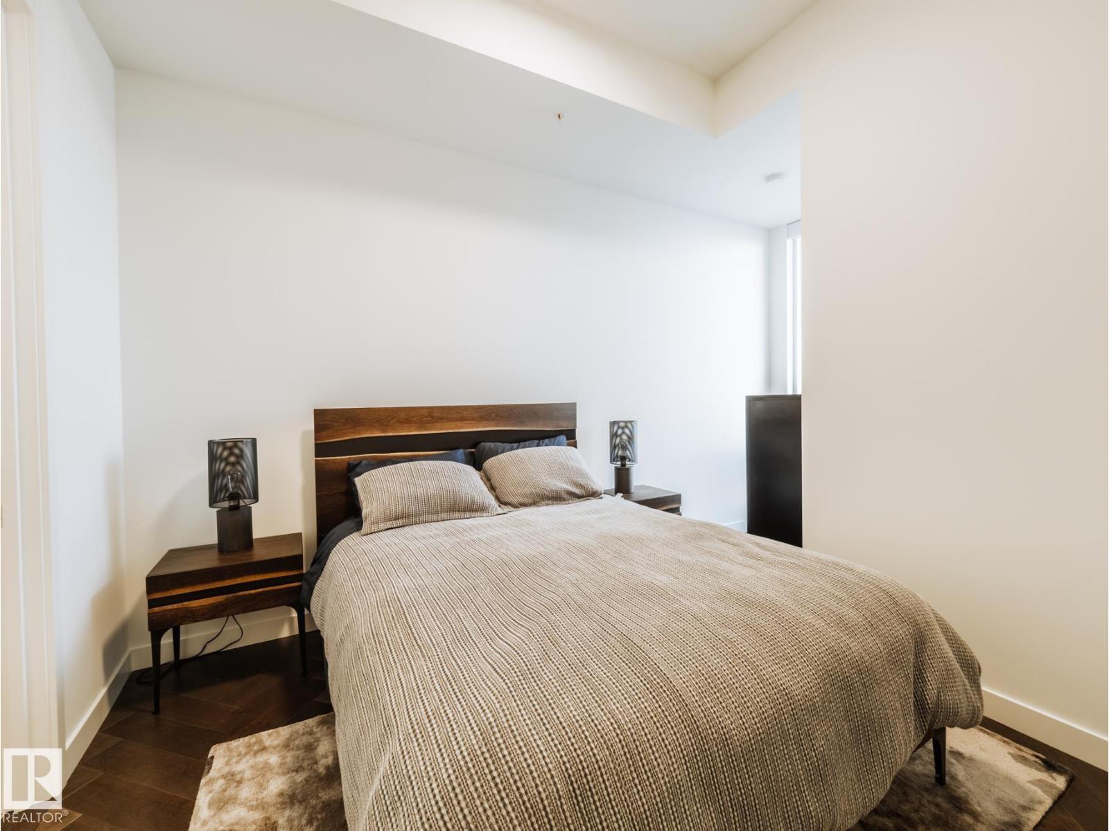 #4402 10360 102 ST NW, Edmonton