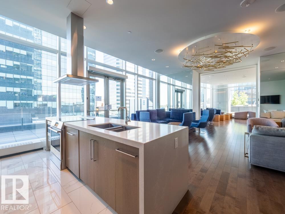 #4402 10360 102 ST NW, Edmonton
