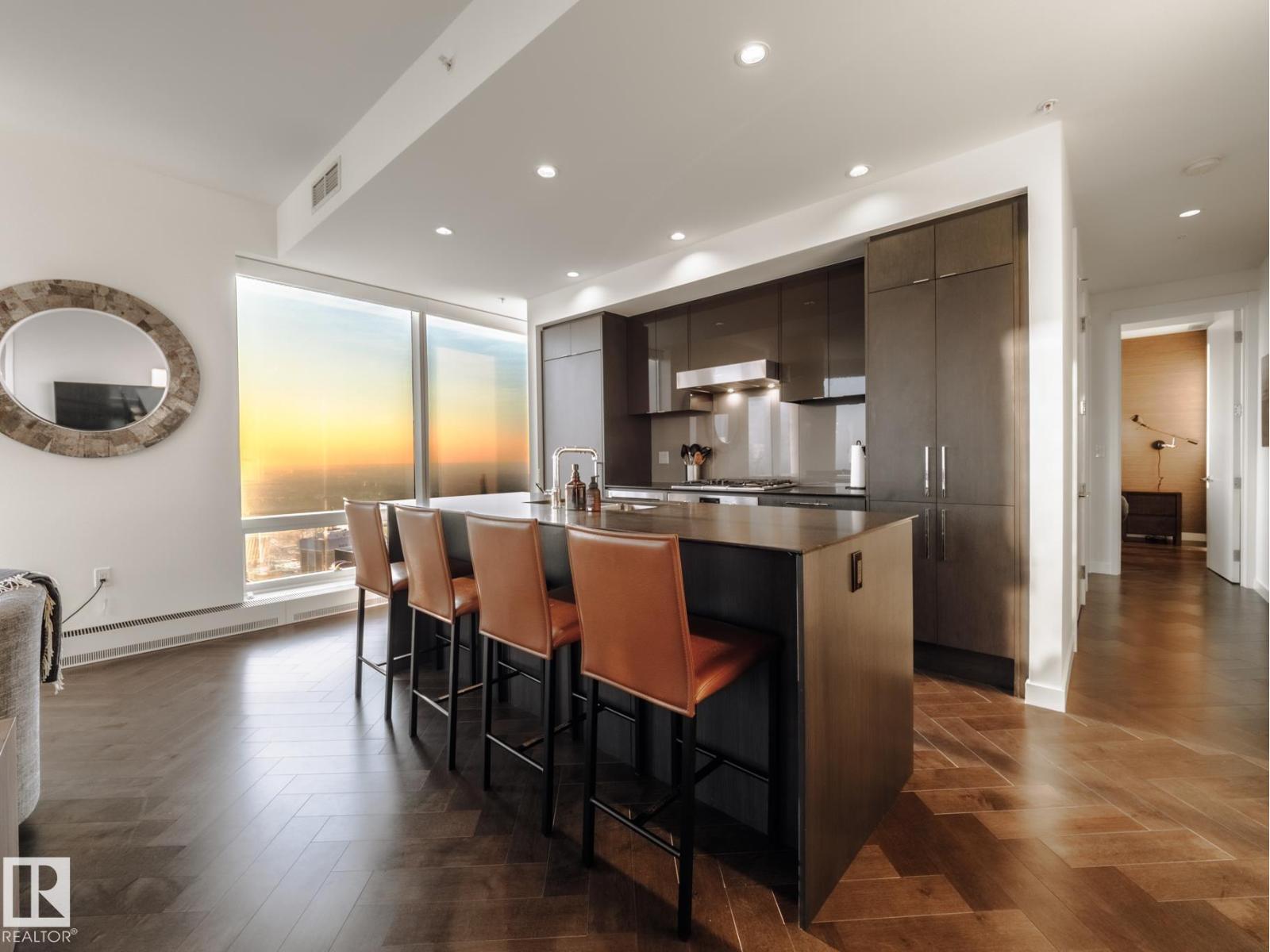 #4402 10360 102 ST NW, Edmonton