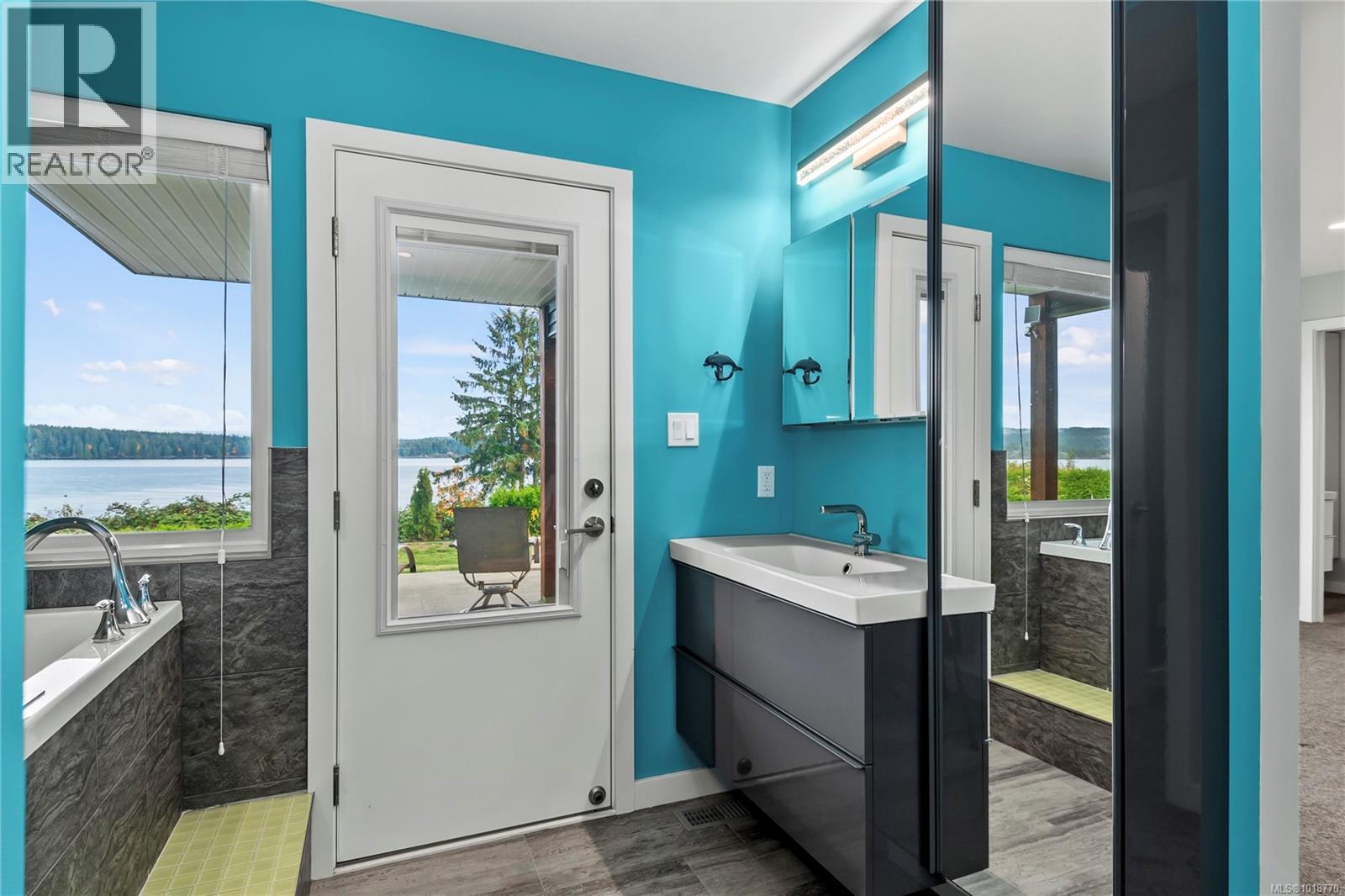 3885 Discovery Dr, Campbell River