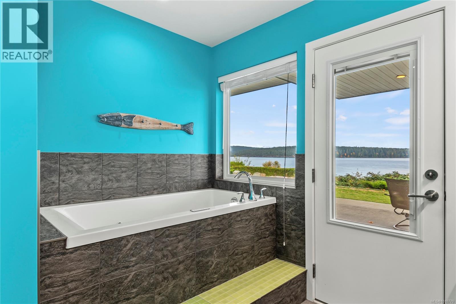 3885 Discovery Dr, Campbell River