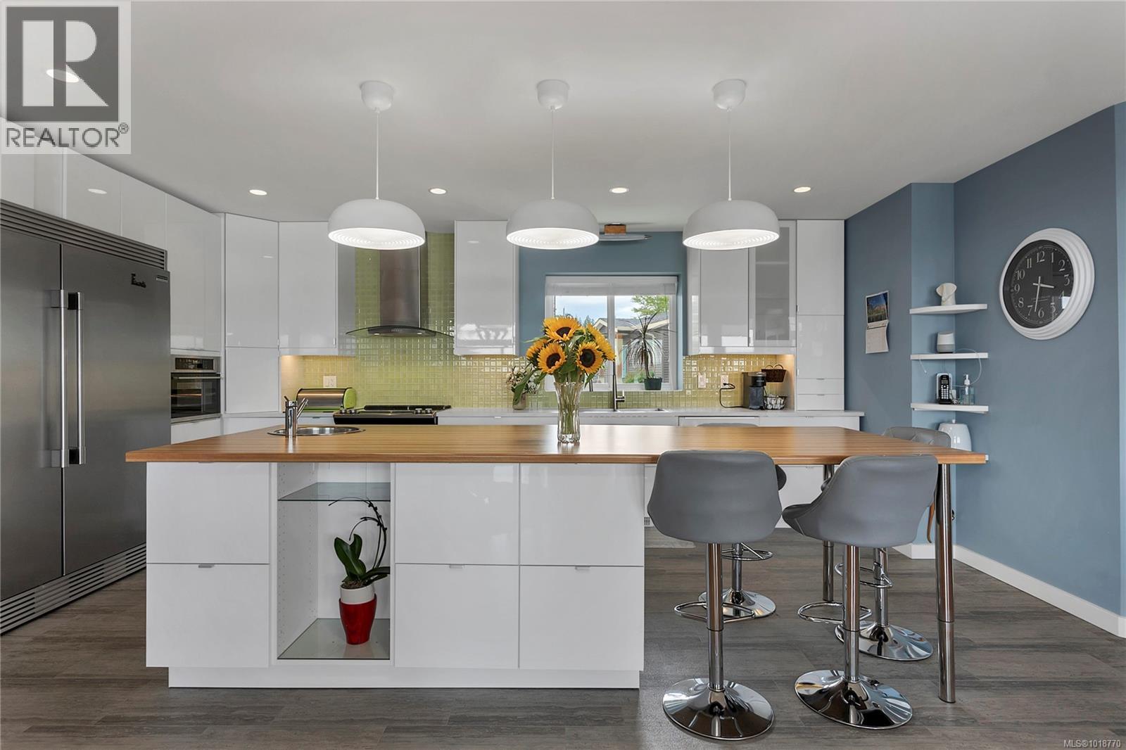 3885 Discovery Dr, Campbell River