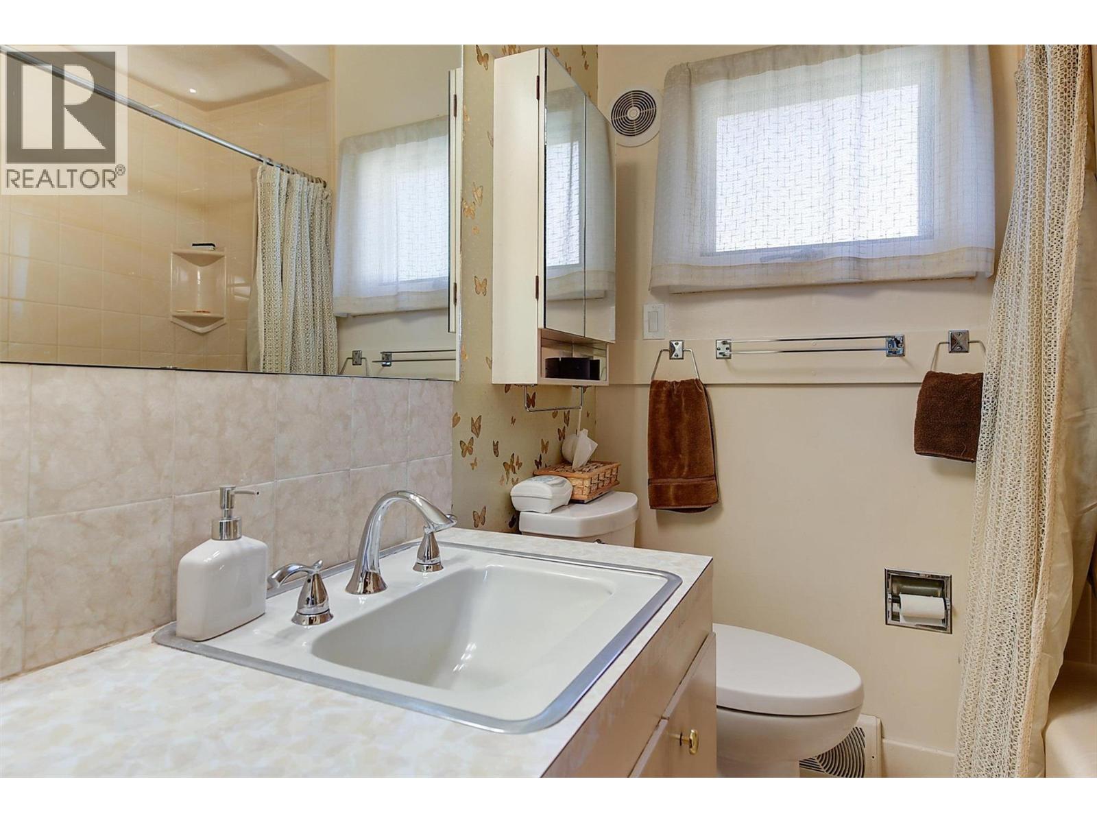  540 Patterson Avenue, Kelowna