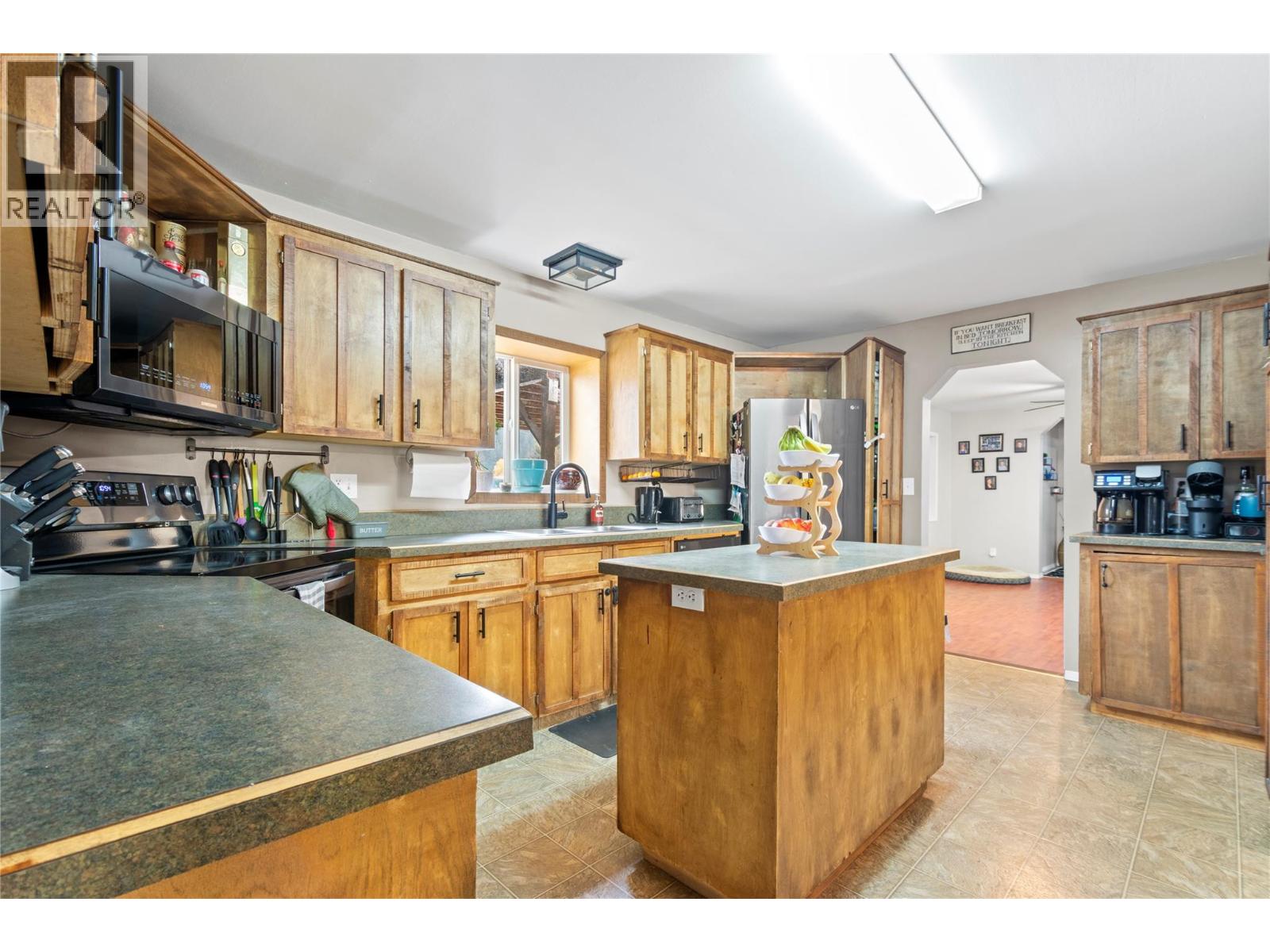 538 TAYLOR Way, Princeton