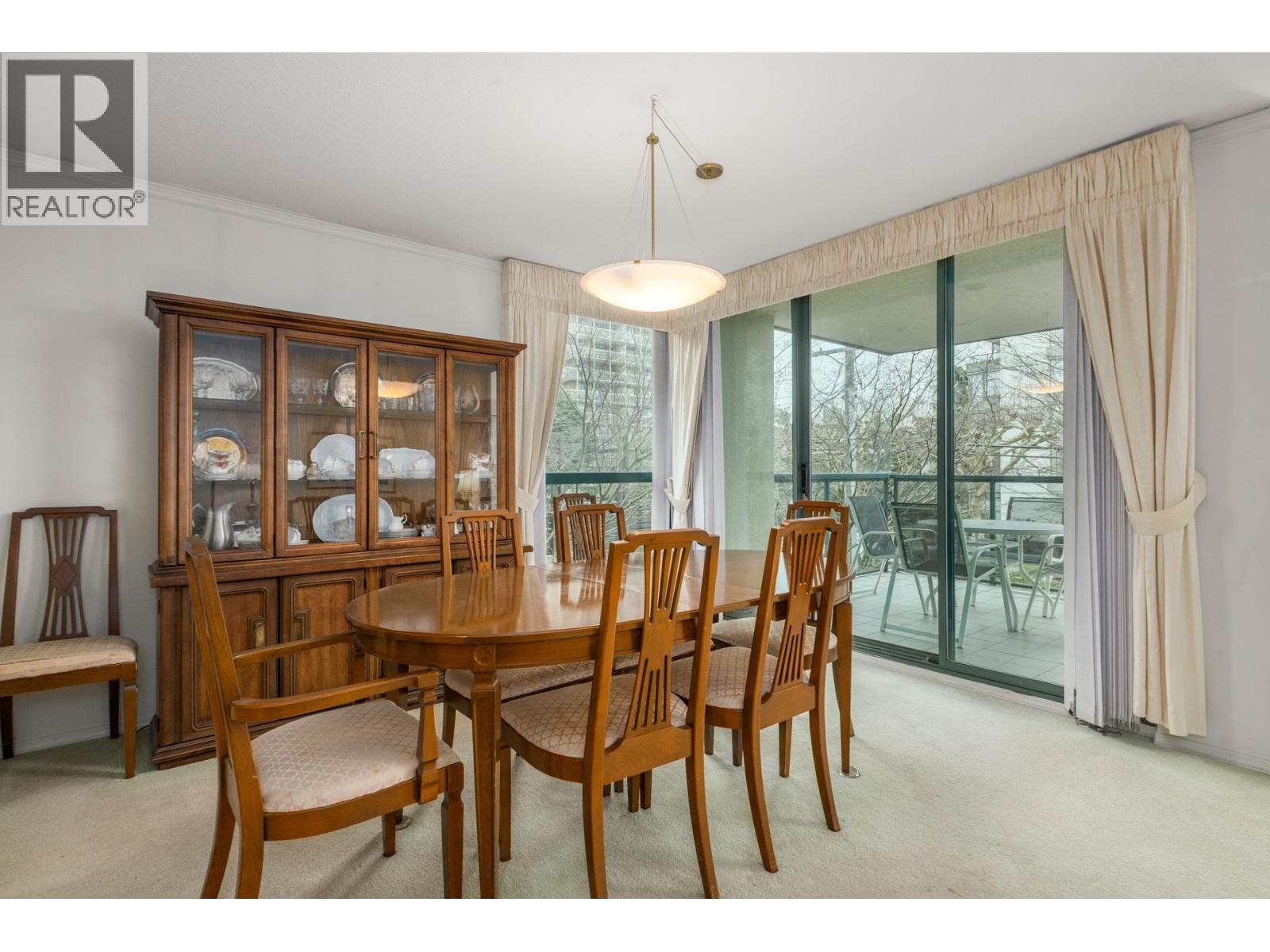 101 1427 DUCHESS AVENUE, West Vancouver