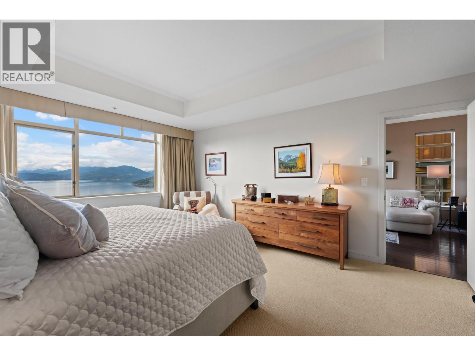 8683 SEASCAPE DRIVE, West Vancouver