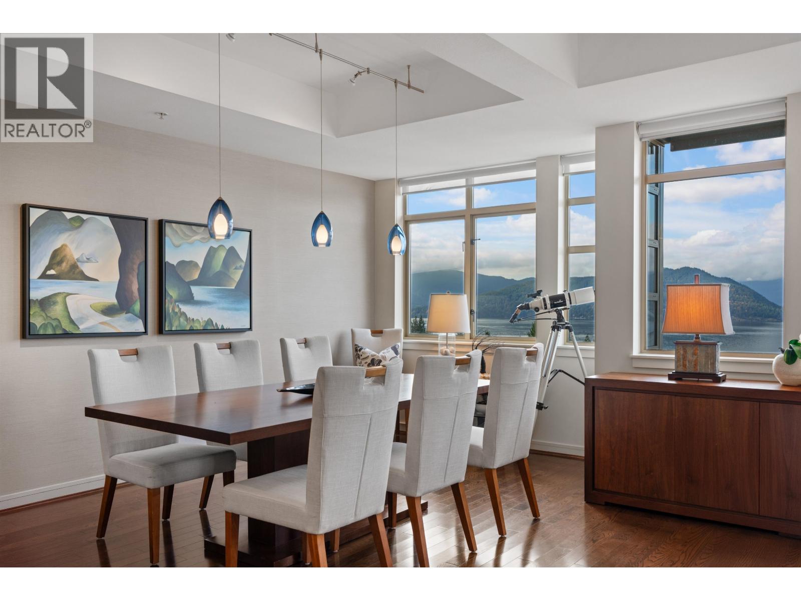 8683 SEASCAPE DRIVE, West Vancouver