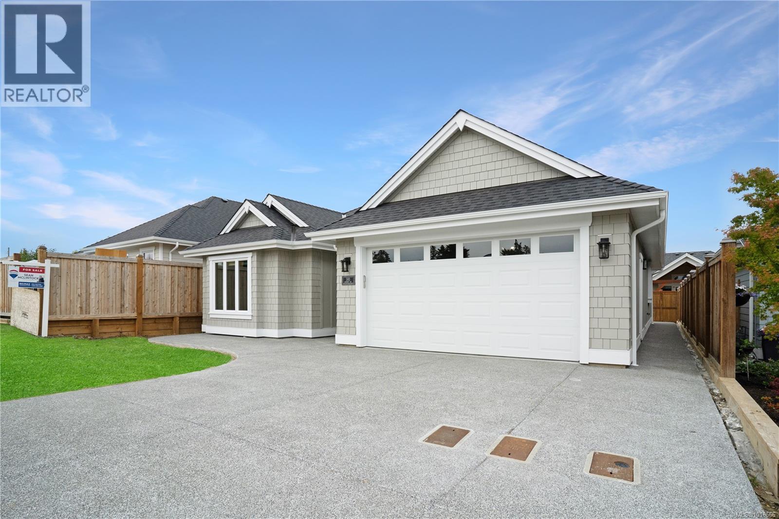 612 Rainbow Way, Parksville