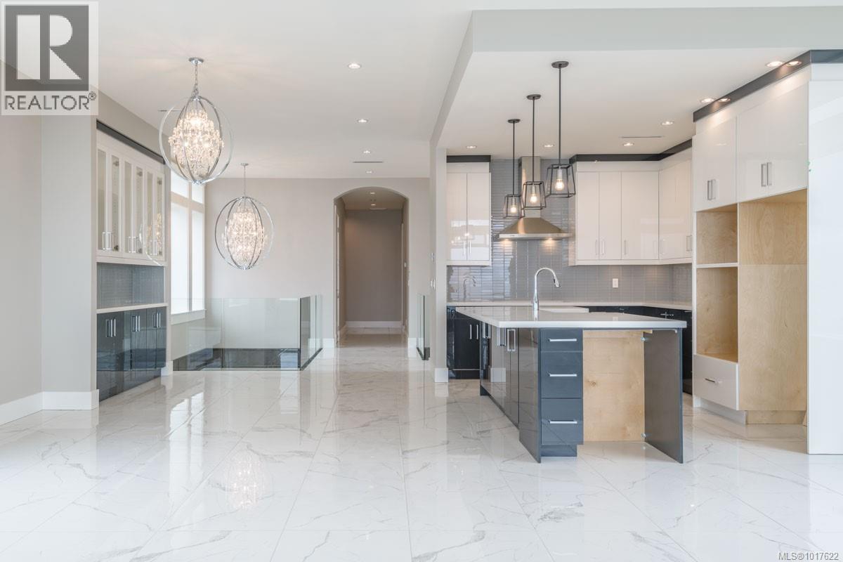 3887 GULFVIEW DR - 19