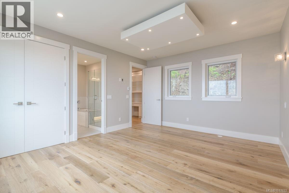 3887 GULFVIEW DR - 55