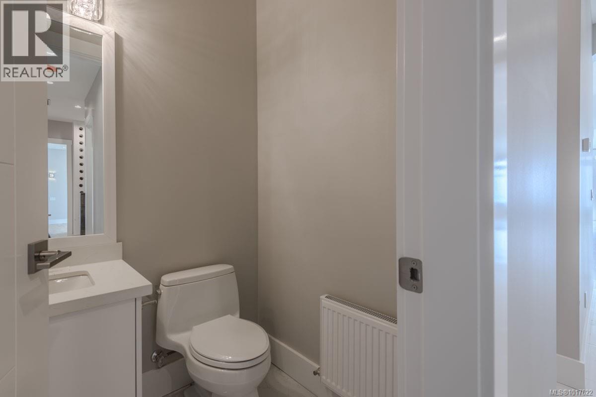 3887 GULFVIEW DR - 70