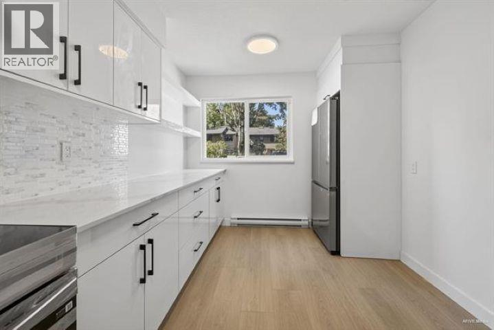 #35-6100 TIFFANY Boulevard, Richmond