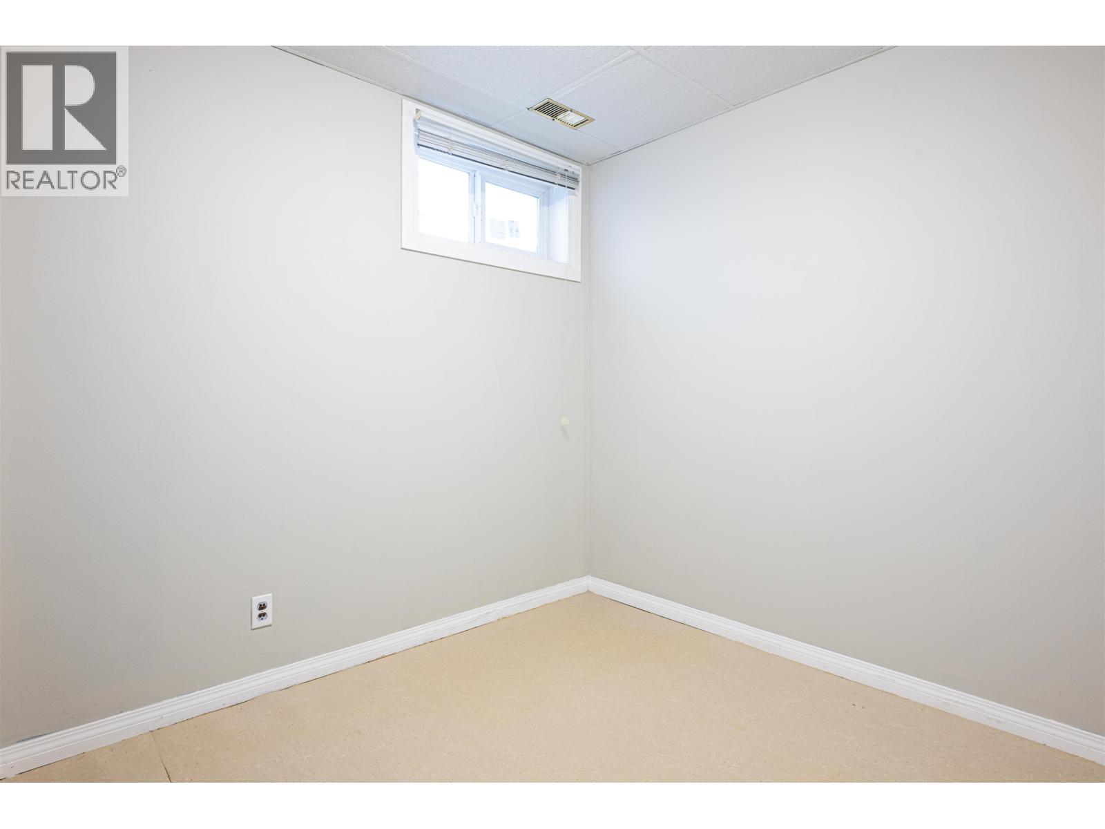 2133 OAK STREET - 14