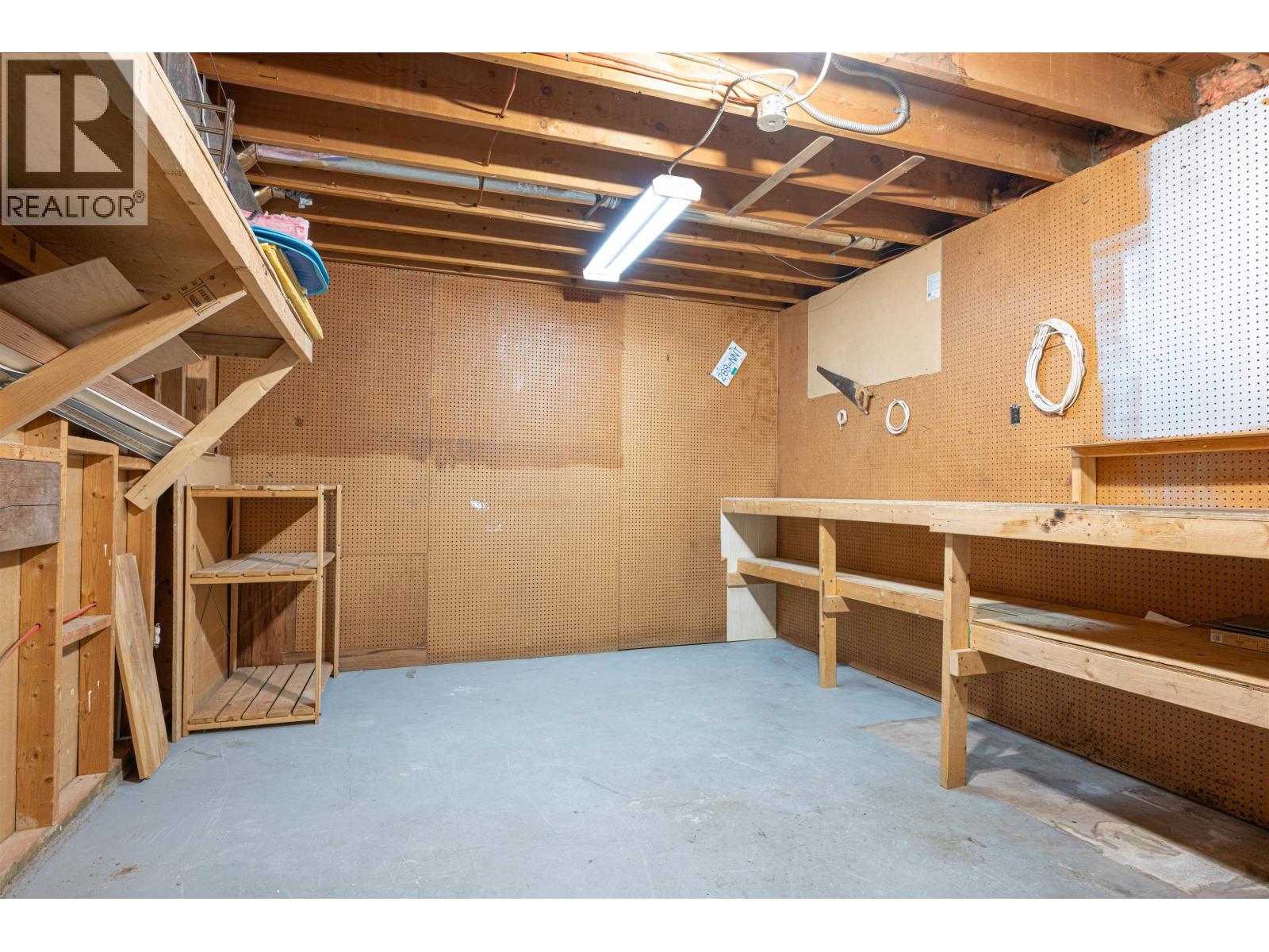 2133 OAK STREET - 19