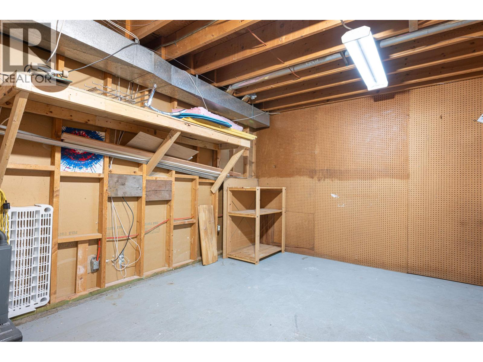 2133 OAK STREET - 20