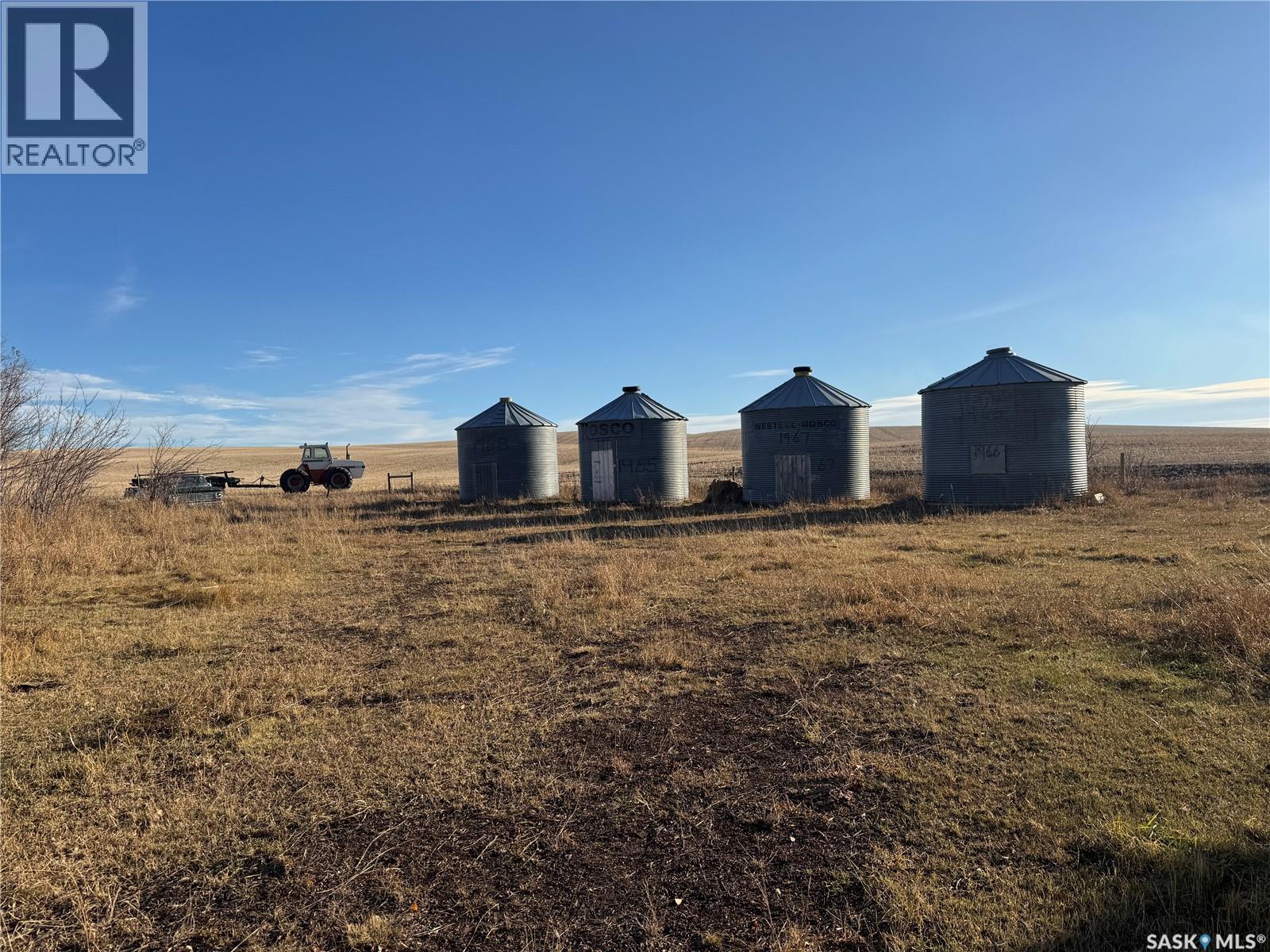 Hillview Acreage — photo 11