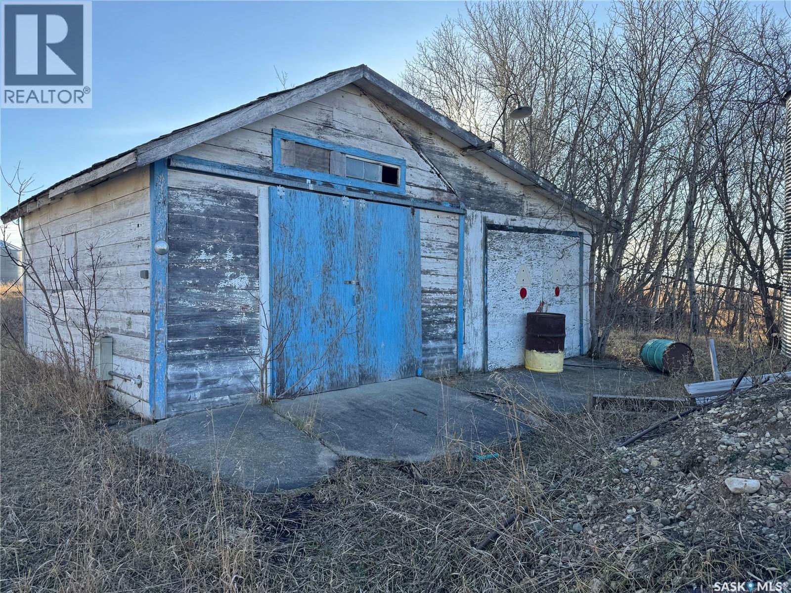 Hillview Acreage — photo 14