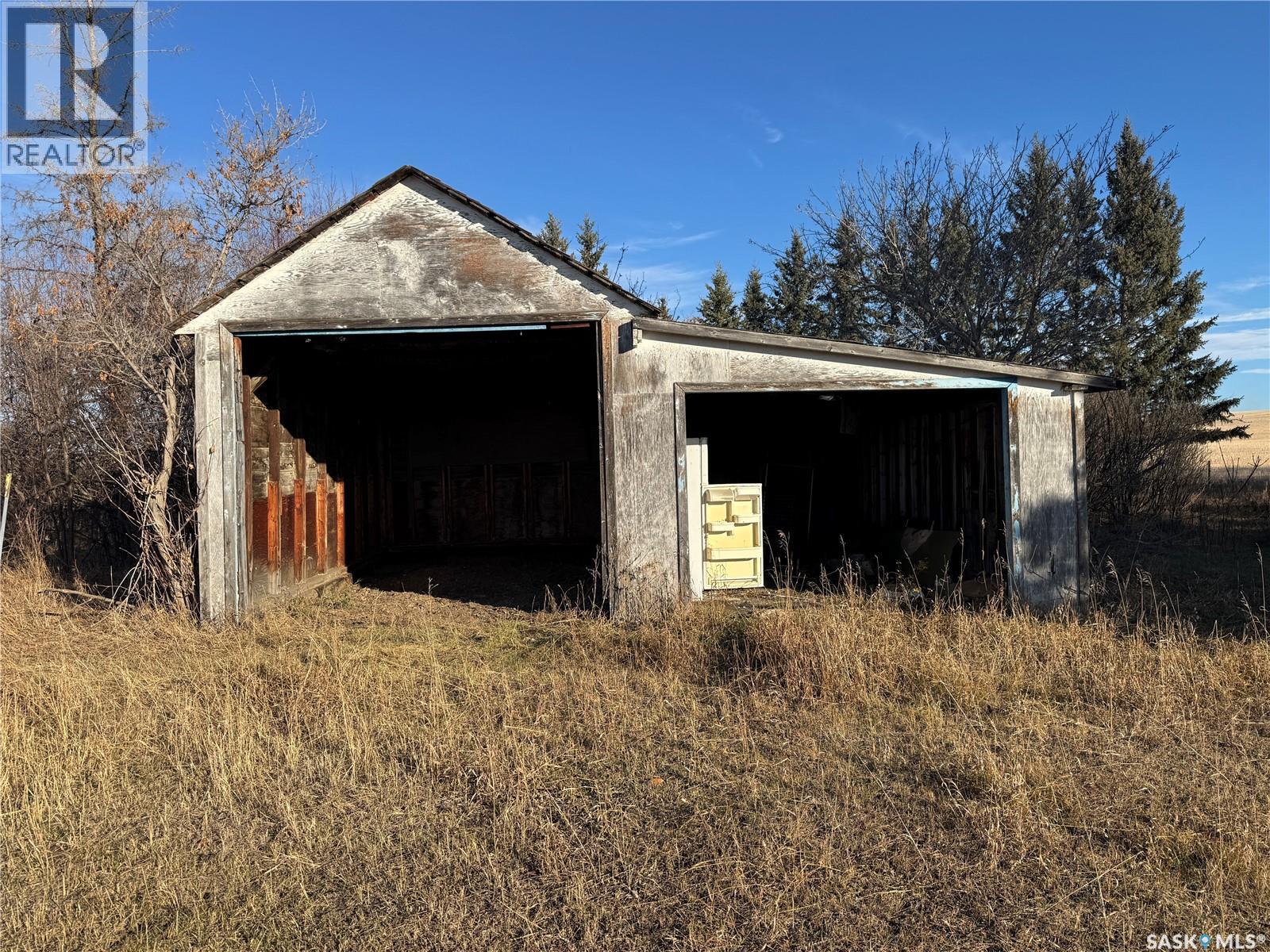 Hillview Acreage — photo 15