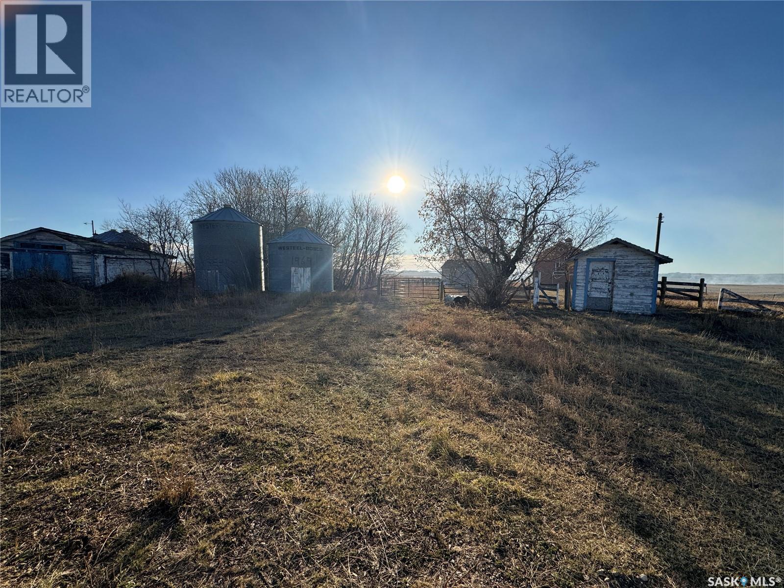 Hillview Acreage — photo 9