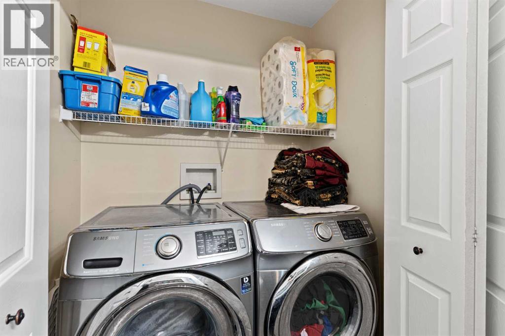 Single Family House for Sale in  Anaheim Crescent NE Monterey Park Calgary 