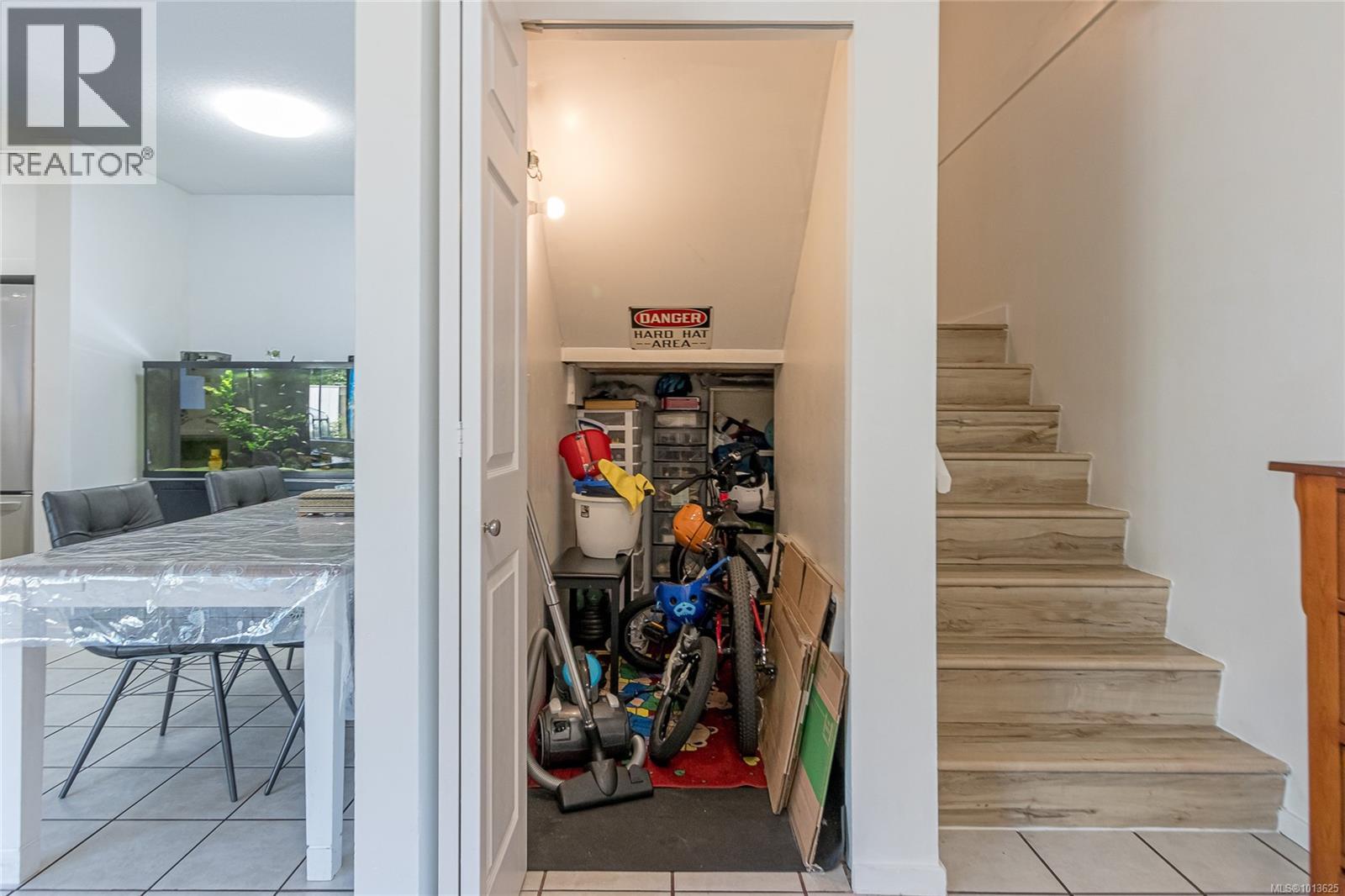 10 1906 Bowen Rd, Nanaimo