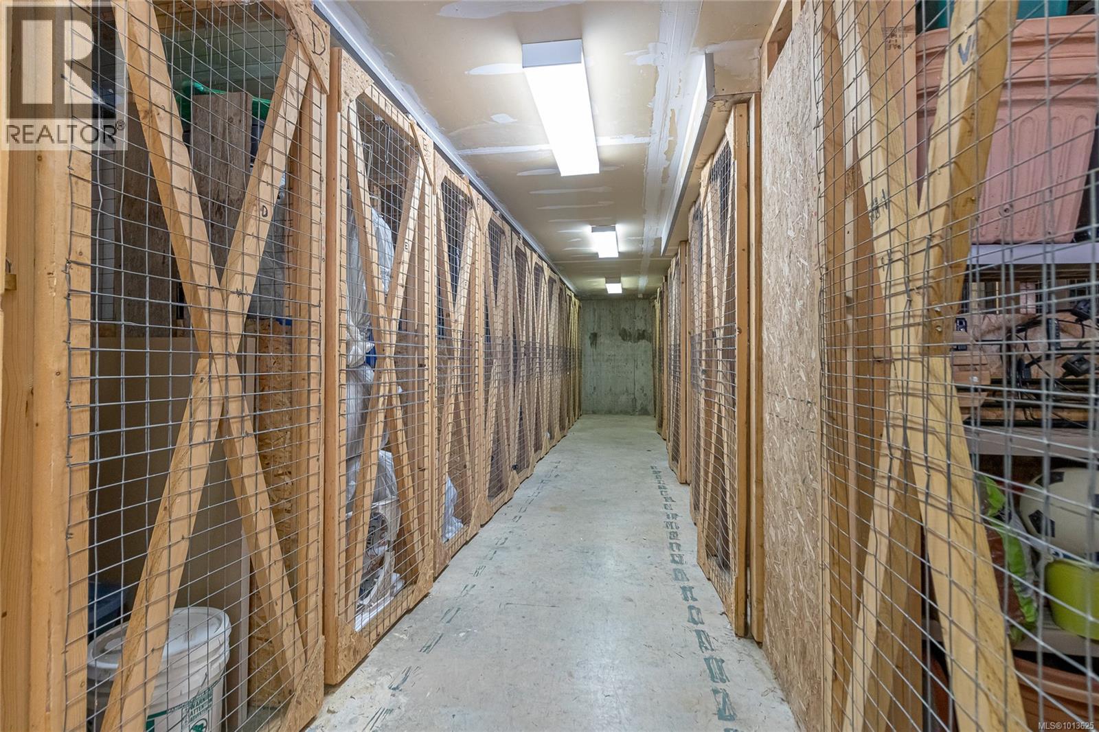 10 1906 Bowen Rd, Nanaimo