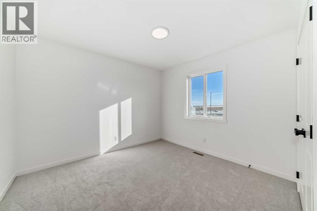 81 Southborough Square, Cochrane