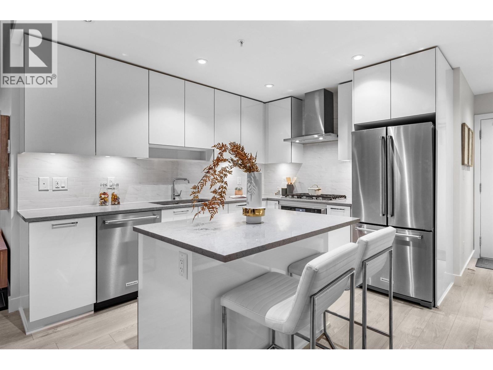 2402 1788 GILMORE AVENUE, Burnaby