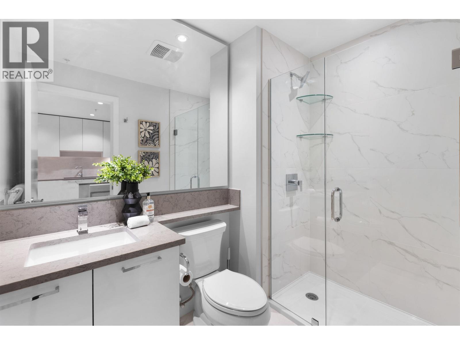 2402 1788 GILMORE AVENUE, Burnaby