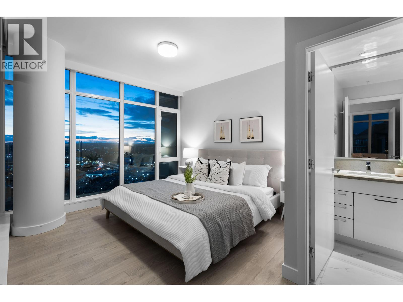 2402 1788 GILMORE AVENUE, Burnaby