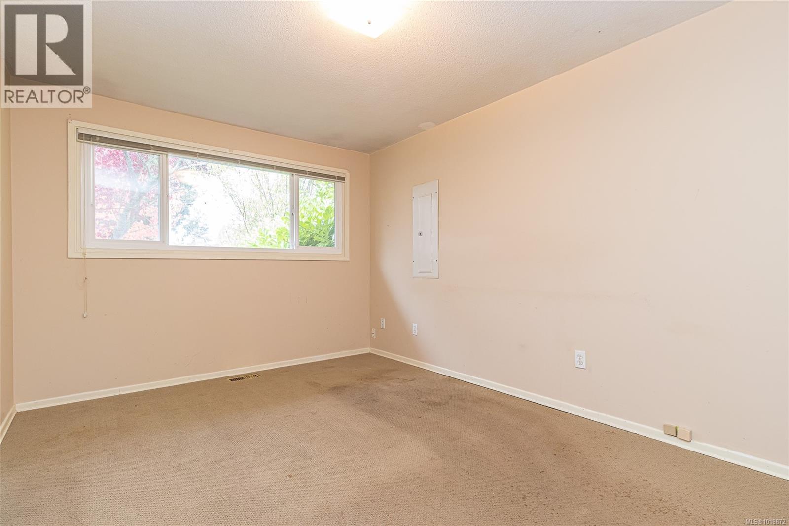  9675 Sixth Street, Sidney