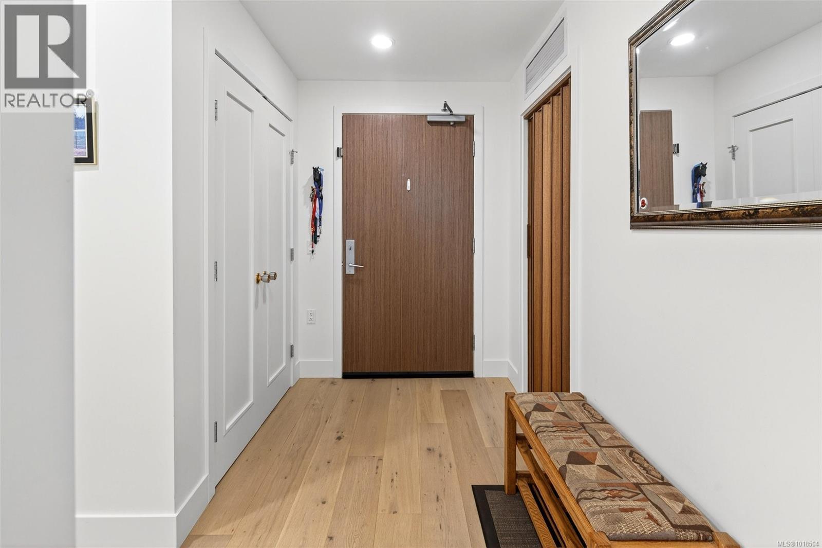 #403 3223 SELLECK WAY - 9