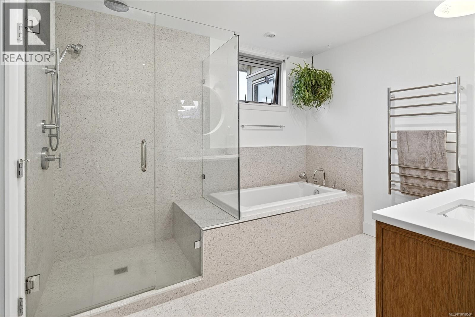 #403 3223 SELLECK WAY - 26