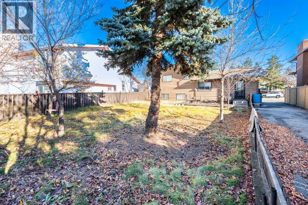 Single Family House 4 Level for Sale in  Whitefield Drive NE Whitehorn Calgary 