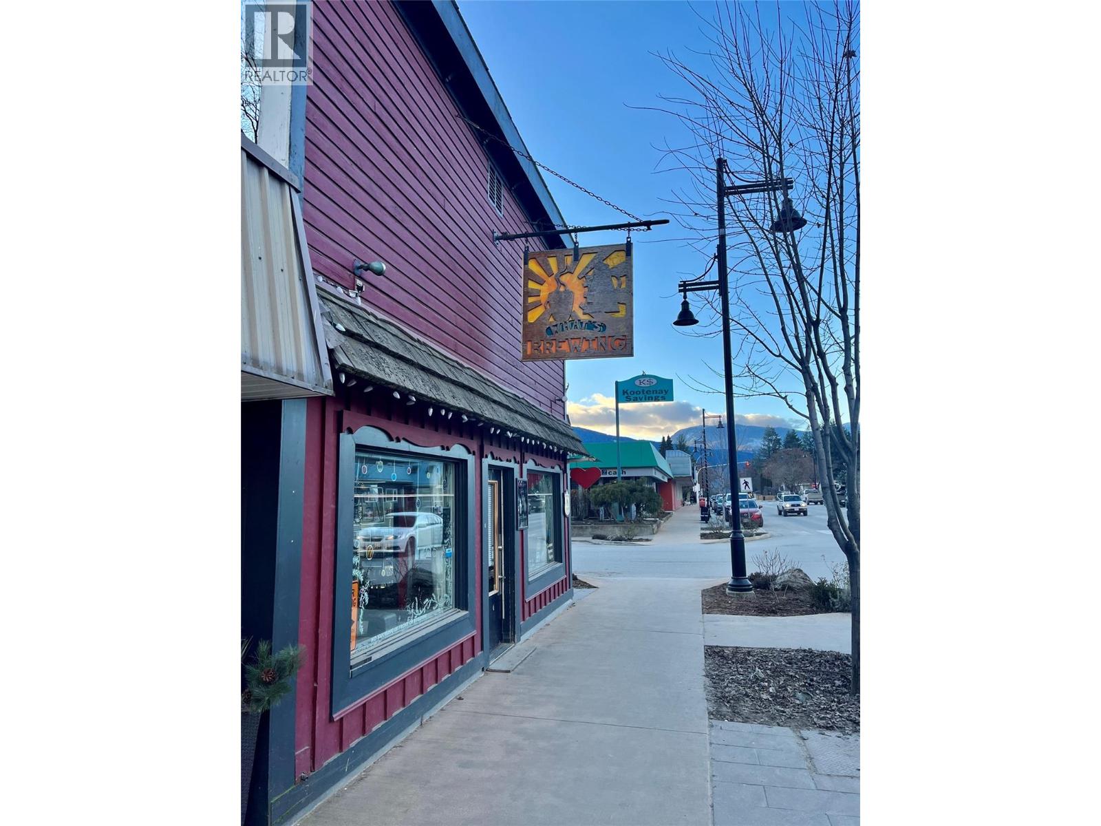 Retail in Nakusp - Image 3