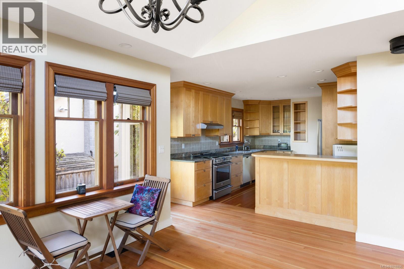 2168 BARTLETT AVE - 13