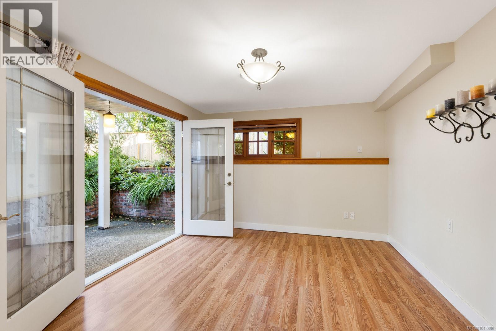 2168 BARTLETT AVE - 23