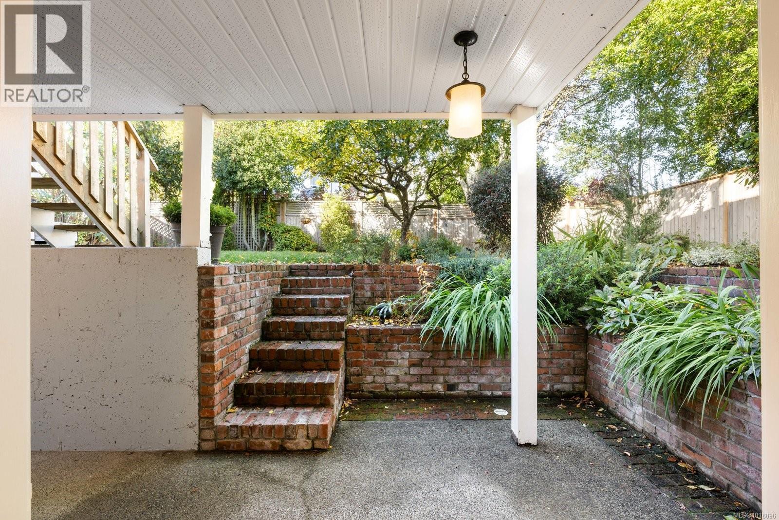 2168 BARTLETT AVE - 24