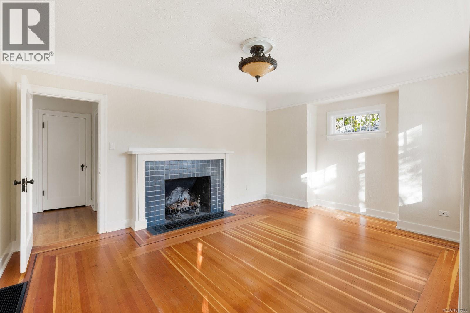 2168 BARTLETT AVE - 4