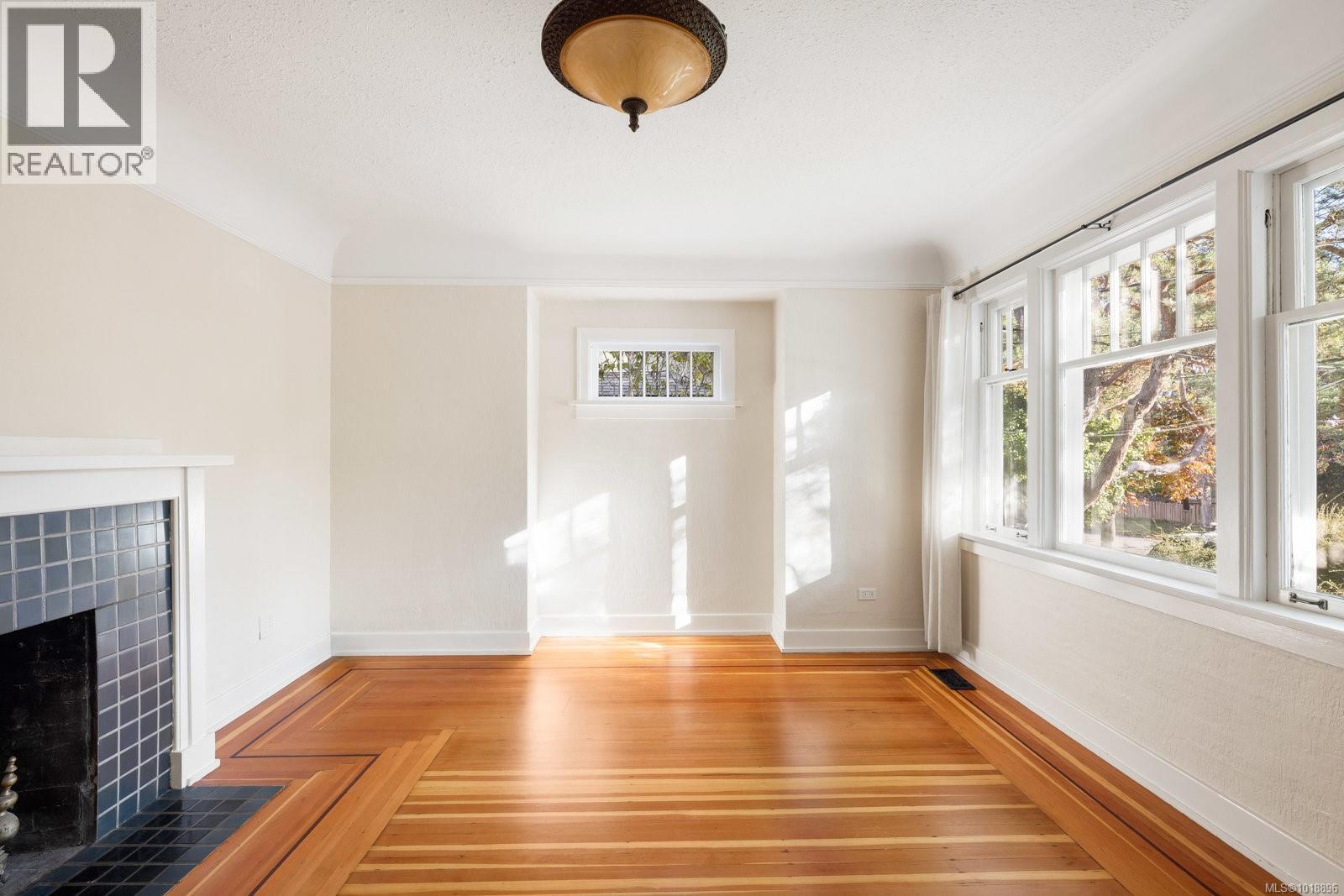 2168 BARTLETT AVE - 5