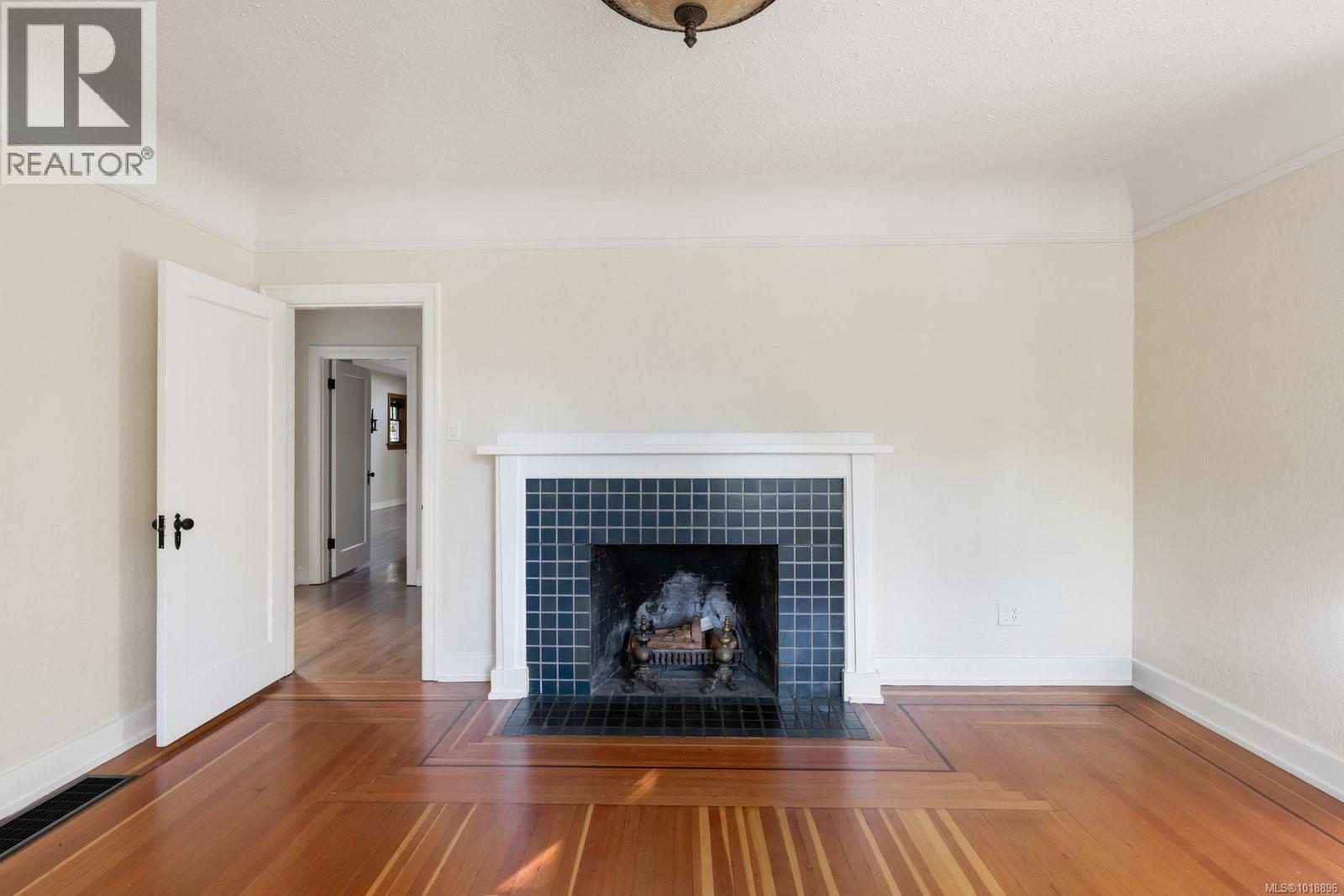 2168 BARTLETT AVE - 7