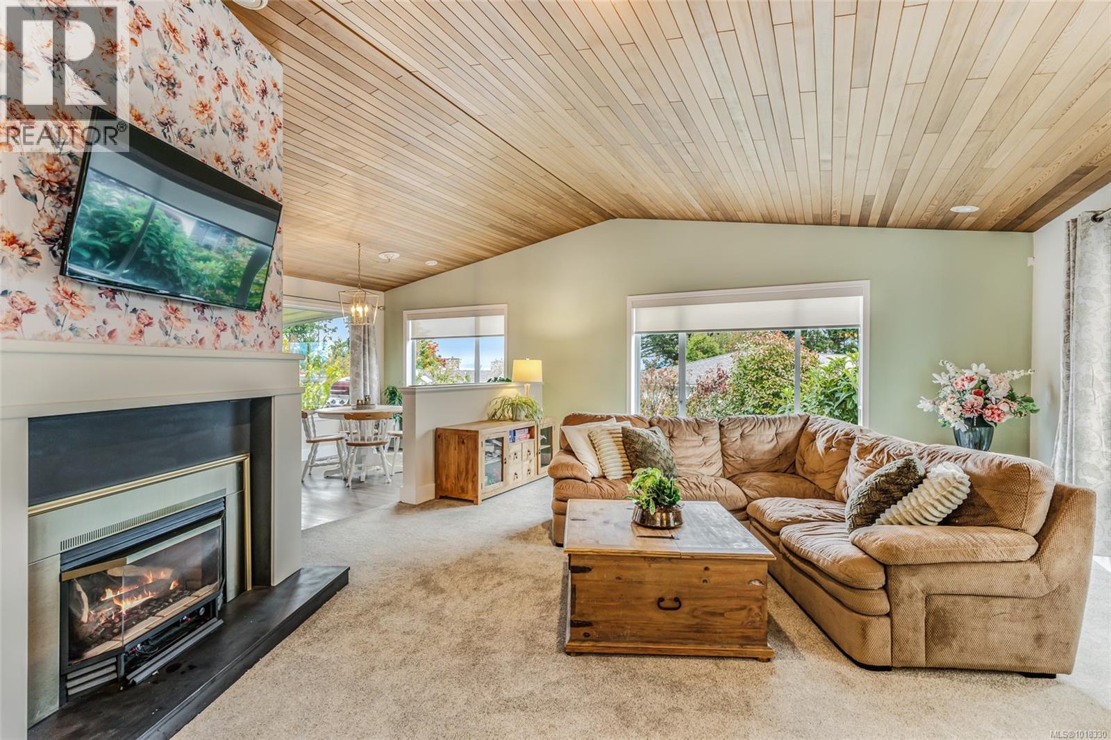 511 Panorama Pl, Parksville