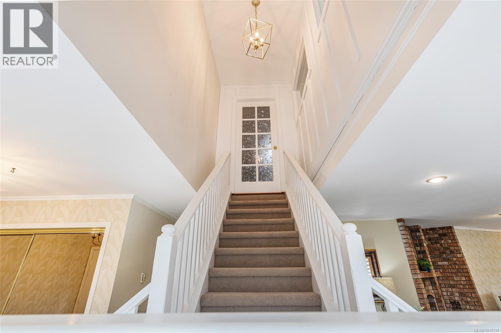 511 Panorama Pl, Parksville